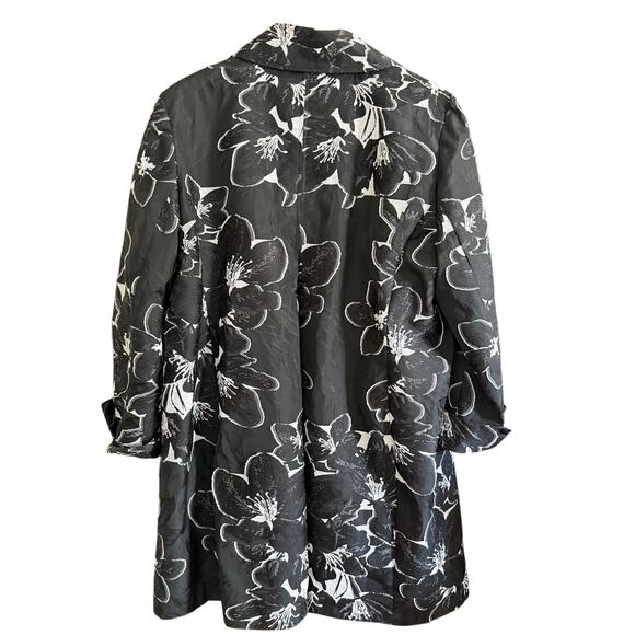 CHICO's Black and White Floral Jacquard Light Jacket | Chico's 3 / US Size 16-18 - Picture 2 of 10